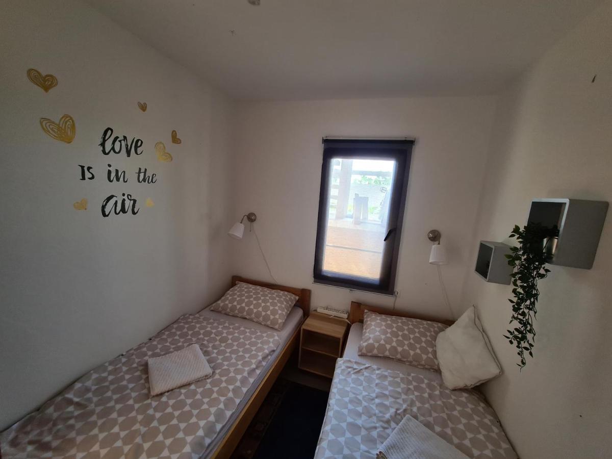 Apartmani Bellevue Vir Extérieur photo